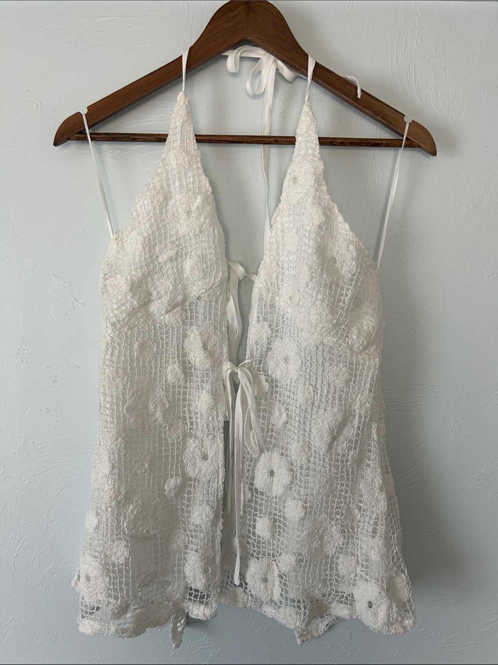 White Floral Fish Net Lace Halter Tie-Back Camisole NWT